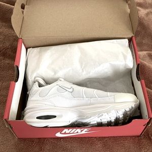 White air max plus